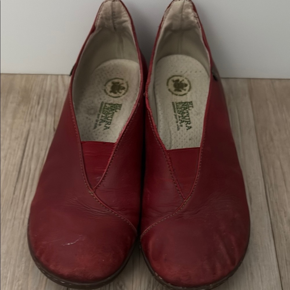 El Naturalista Red Comfortable Slip-On Loafers